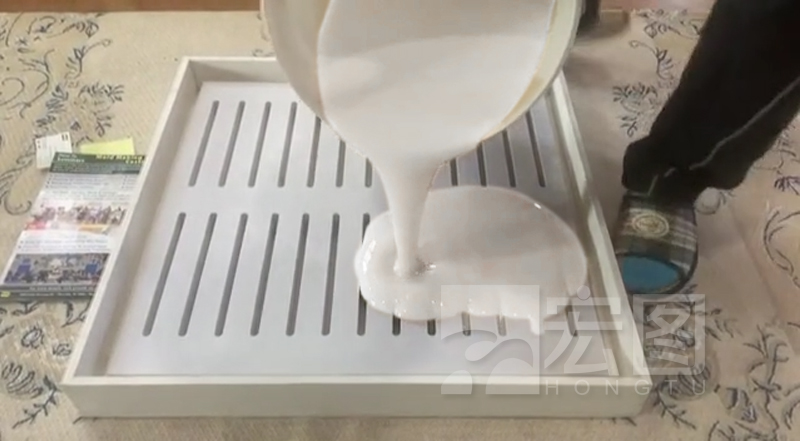 地漏水泥板模具硅膠操作 地漏水泥板模具硅膠操作